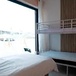 Sunrise View Lapland, Sky View Bedroom & Hot Tub Apartman *