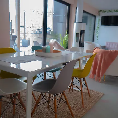 Apartment Sunrise View Lapland, Sky View Bedroom & Hot Tub *