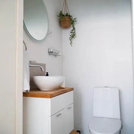 Sunrise View Lapland, Sky View Bedroom & Hot Tub Kilpisjarvi