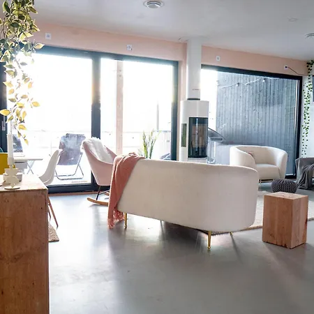 Sunrise View Lapland, Sky View Bedroom & Hot Tub