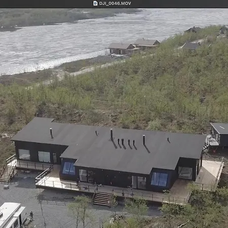 Sunrise View Lapland, Sky View Bedroom & Hot Tub 基尔匹斯扎我维