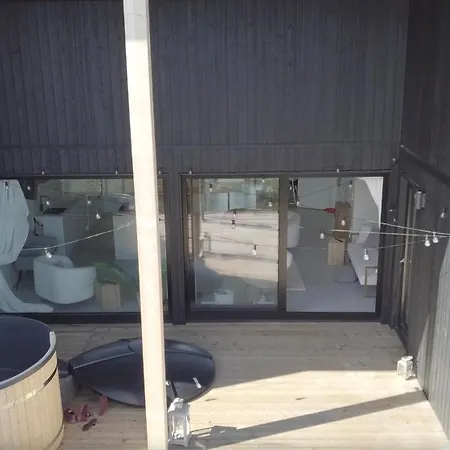 Sunrise View Lapland, Sky View Bedroom & Hot Tub 公寓 基尔匹斯扎我维