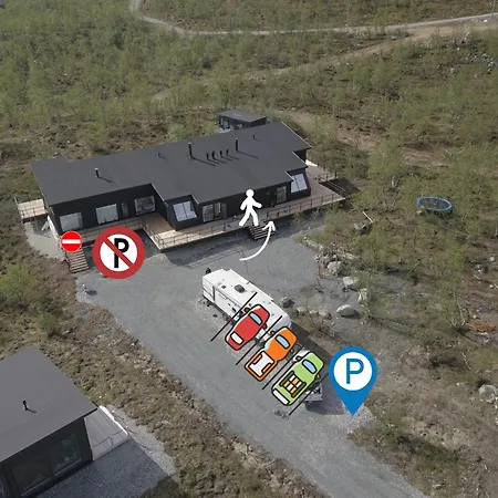 Sunrise View Lapland, Sky View Bedroom & Hot Tub *