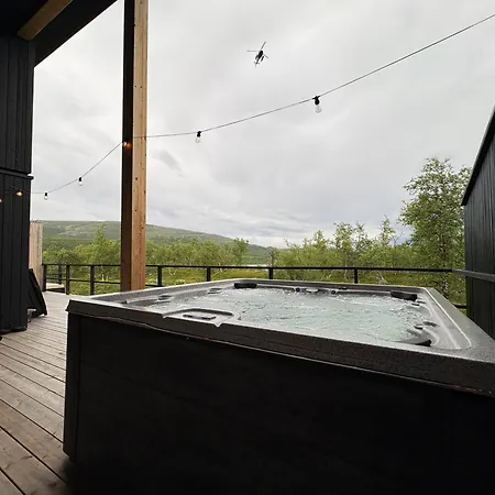 公寓 Sunrise View Lapland, Sky View Bedroom & Jacuzzi