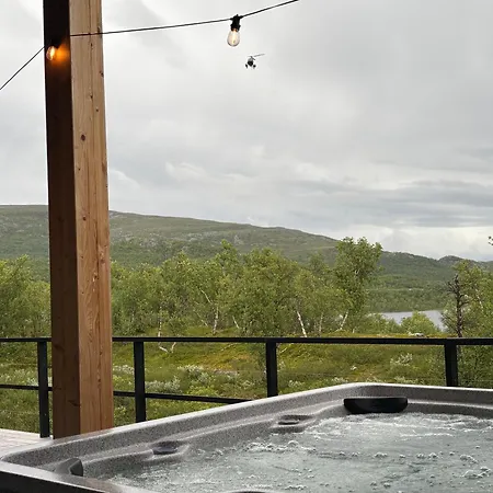 Daire Sunrise View Lapland, Jacuzzi And Sky View *